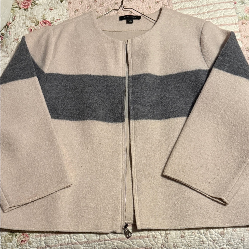 Ann Taylor Cream and Gray Cardigan